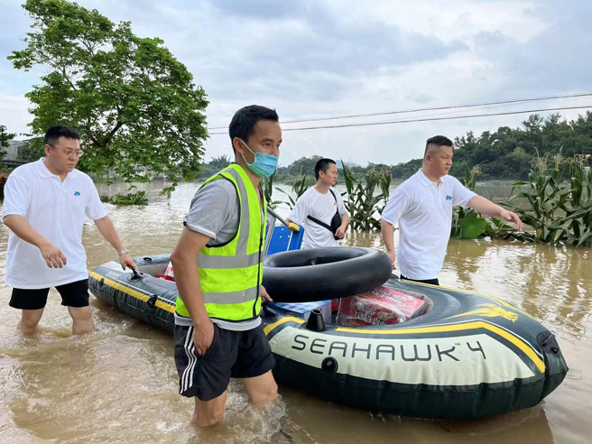 中化能源兩廣地區加油站奮戰防汛救災第一線(xiàn)