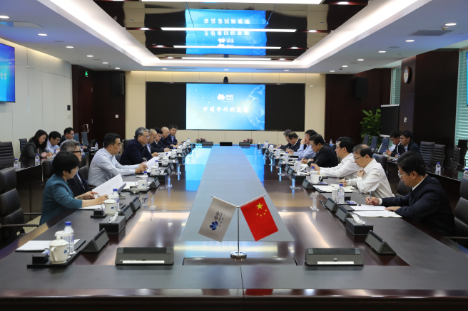 李凡榮會(huì )見(jiàn)東營(yíng)市委書(shū)記楊國強、市長(cháng)陳必昌