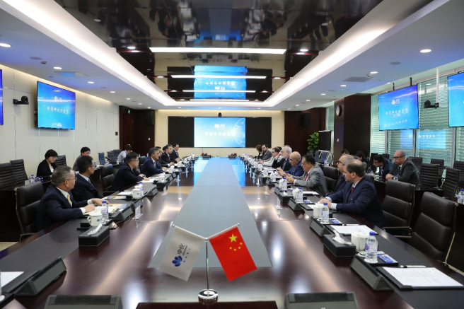 焦健會(huì )見(jiàn)巴西石油首席執行官和巴西駐華大使