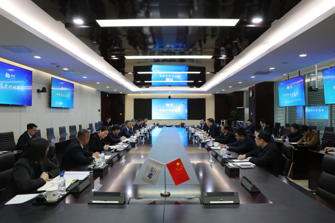 焦健會(huì )見(jiàn)揚州市委副書(shū)記、市長(cháng)潘國強
