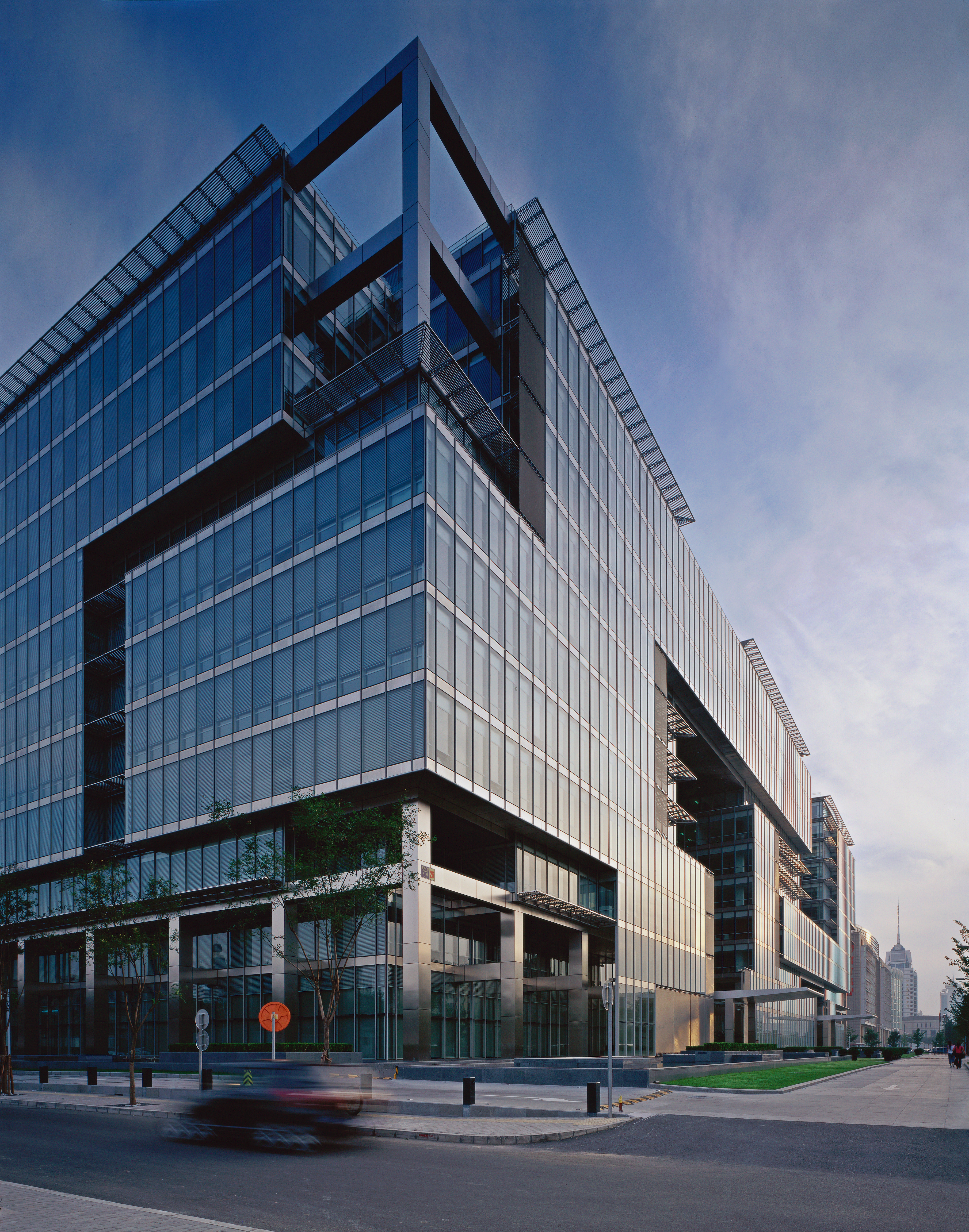 International Credit Ratings of China Jinmao Raised Against Adverse Environment